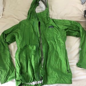 Patagonia Women’s Green Raincoat